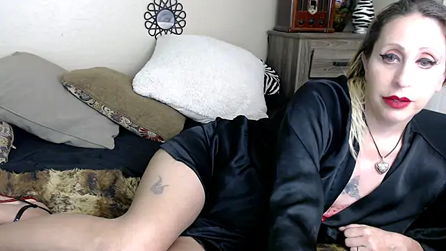 Lourdesnoir@xh webcam