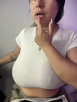 Webcam Model (Miia__Taylor)  is live.Free join now!