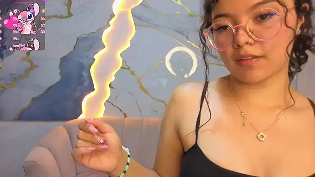 victoria_castillo_b webcam