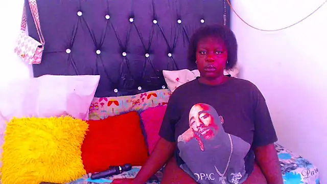 melanin_lizzy webcam