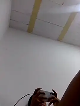 Monique_Mulberry2 webcam