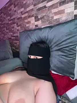 Soft-Babygirl webcam