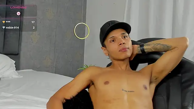 Alejandroo_Montenegro webcam