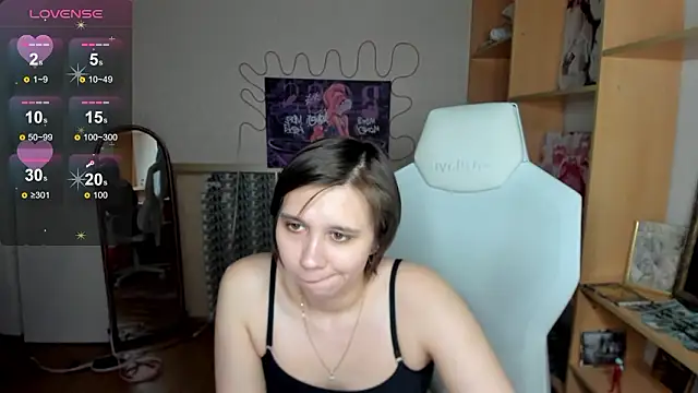 Scarlet_Sirenn webcam