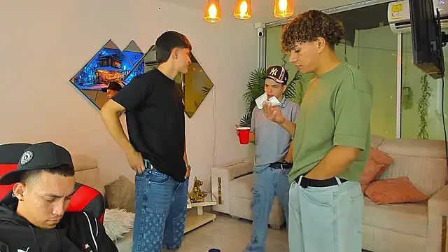 Houseofwarrios webcam