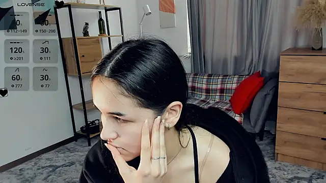 AvantgardAlone webcam