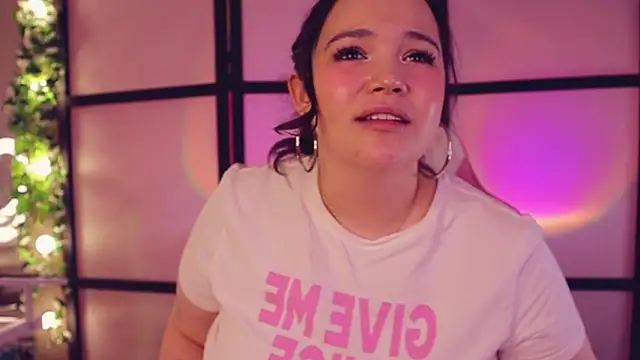 Chery_Lady22 live sex cam