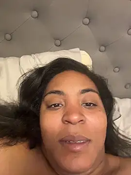 prettlovely14 webcam