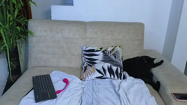 Lorenne_Miller webcam