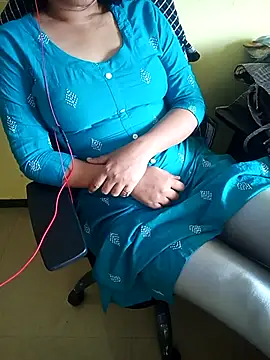 yourtamilgirl webcam