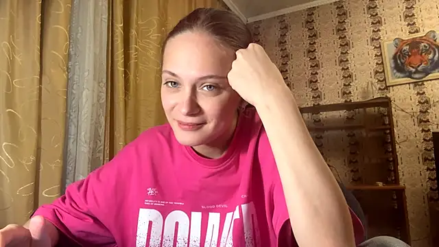 LuluSweetyGirl webcam