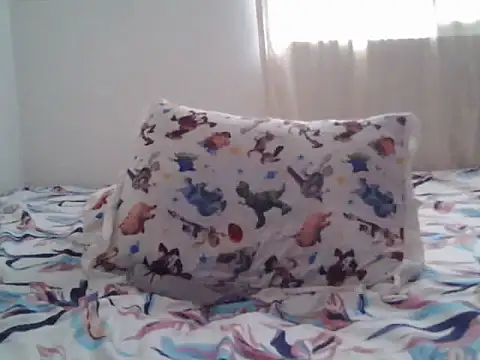 Hornny_Phrase webcam