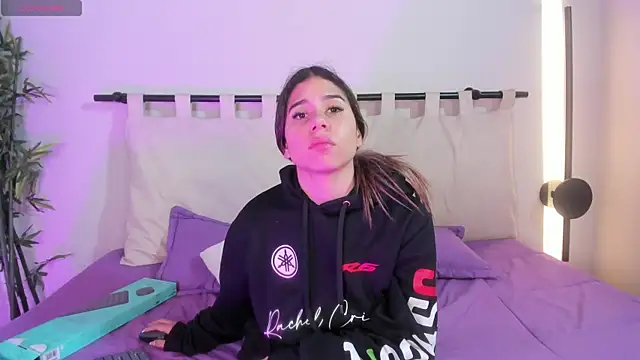 Rachell_criss webcam