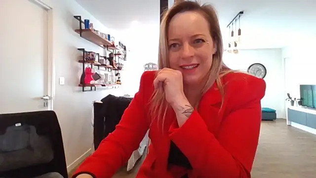 Miss-Chupagirly webcam