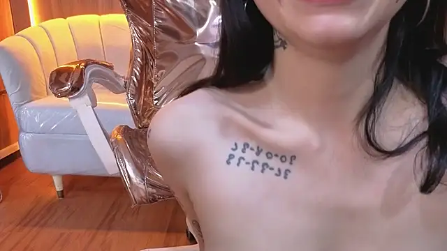 Hadda_crazy_b webcam