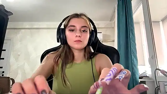 PluralPalaver webcam