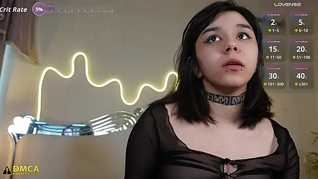 triss_moon (F young) - show tits + oil