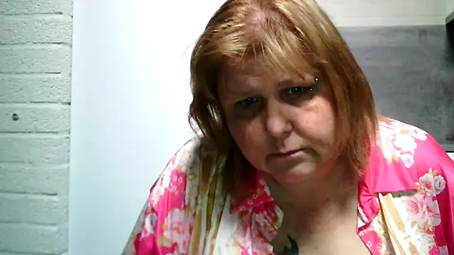 sylviastar46 (Ask my age) - Heerlijke neukbeurt live.