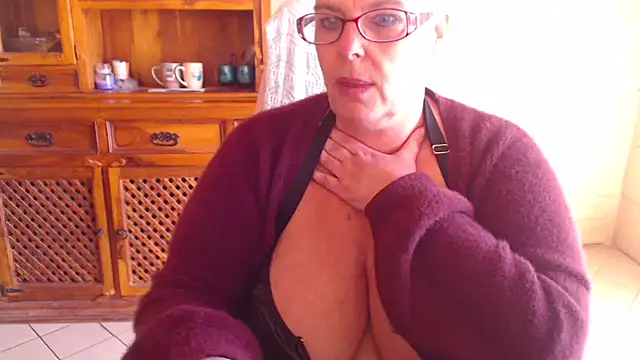 miss_lindah (F mature) - 🔥2minTOY FUN CONTROLE ME🔥