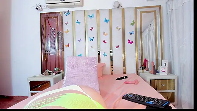 AnyelaGitanaMature webcam