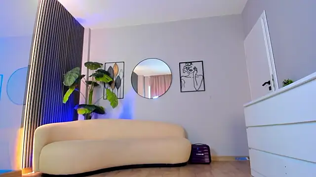 HottieLillyXXX webcam