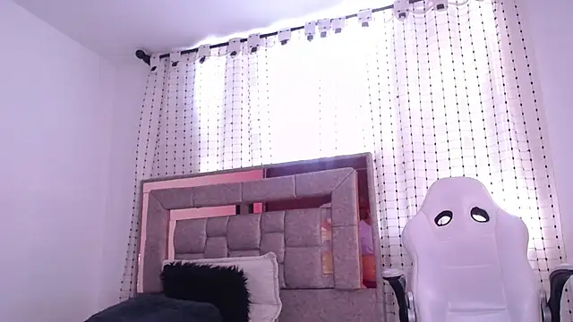 salomecastro_ - Salomecastro_'s free webcam - UK Sex Cams