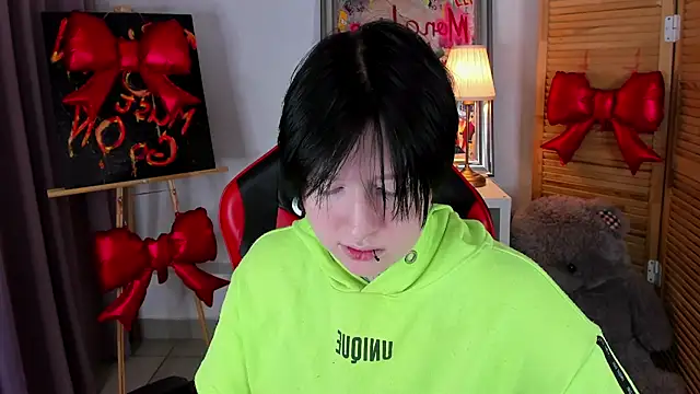 BakugoKatsuki webcam