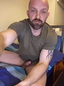 Andrewjames8391 live sex cam