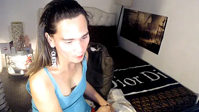 NinaDOM4CUM webcam