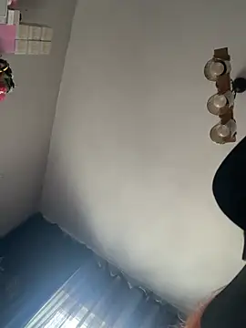 Teengirlmiaa live sex cam