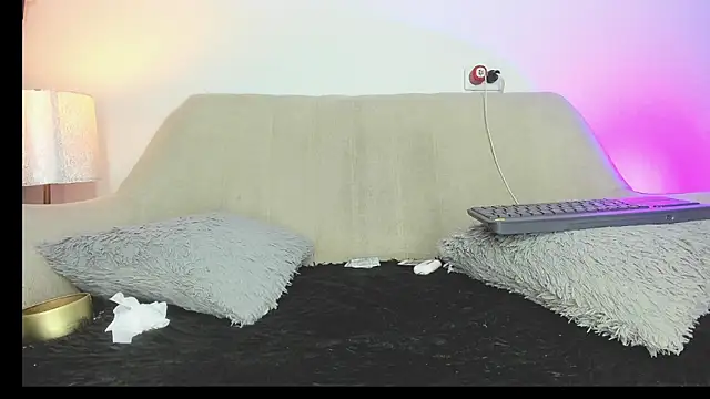 drakomilck1 (M young) - cum