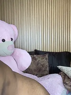 Webcam Model (AinaraJimenez)  is live.Free join now!