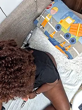 bustytemptress1 webcam