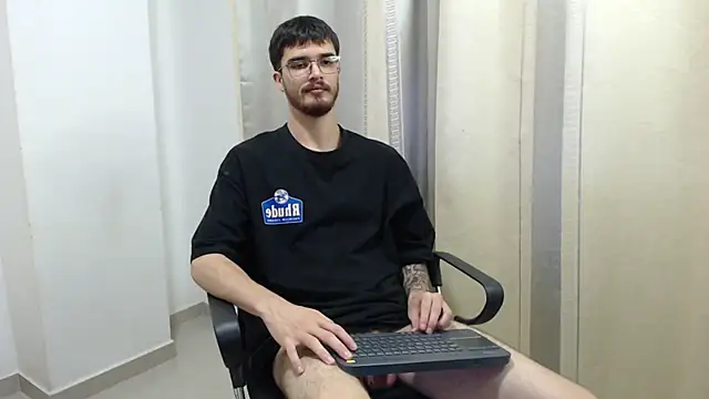 joseh0se - Joseh0se's free webcam