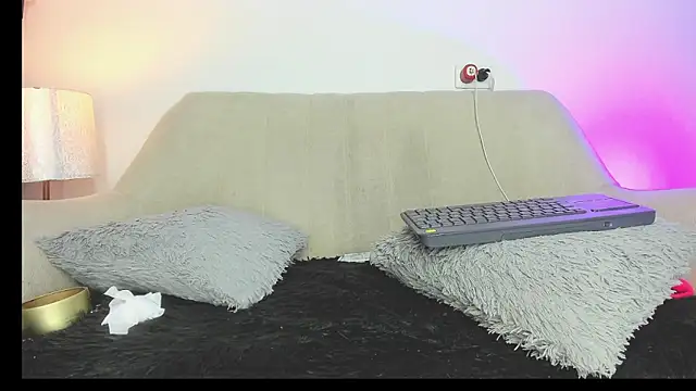 drakomilck1 - Drakomilck1's free webcam