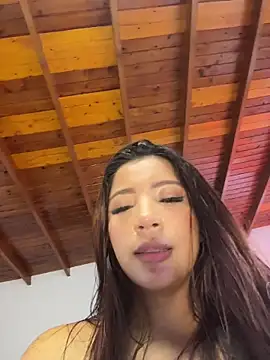 Webcam Model (Pushaina__1)  is live.Free join now!