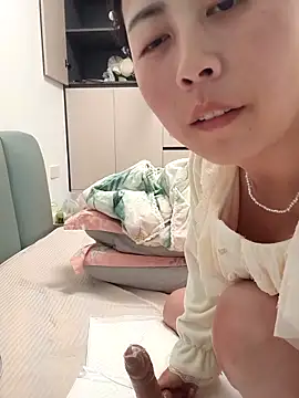 美女zzdd999在线直播