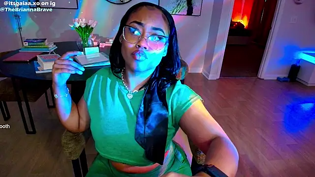 BriannaBrave live sex cam