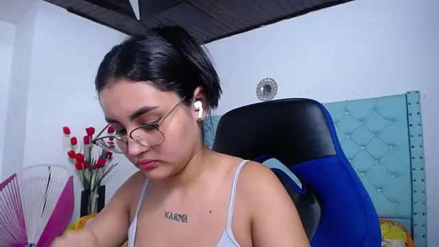 kathe-mills235 webcam