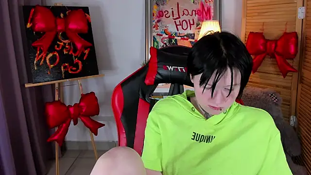 BakugoKatsuki webcam