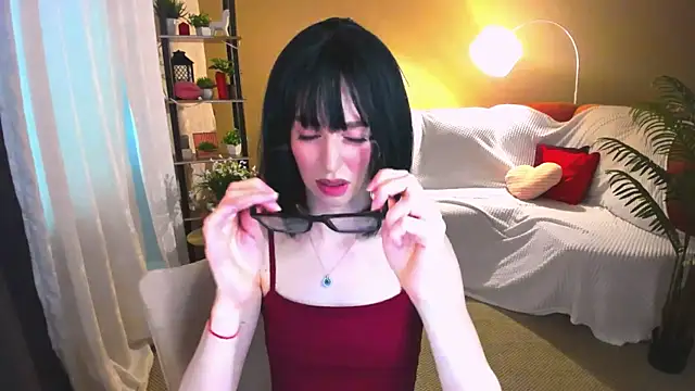 christinaconteeree - ChristinaConteeree's free webcam - UK Sex Cams