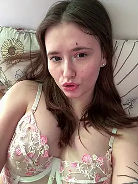 Sabrina_shells webcam