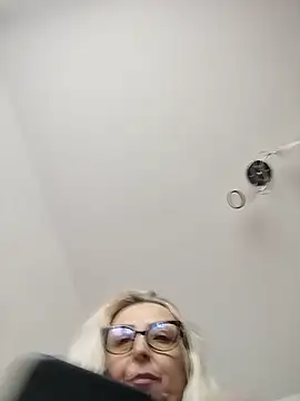 _sexyBLONDE46_ webcam