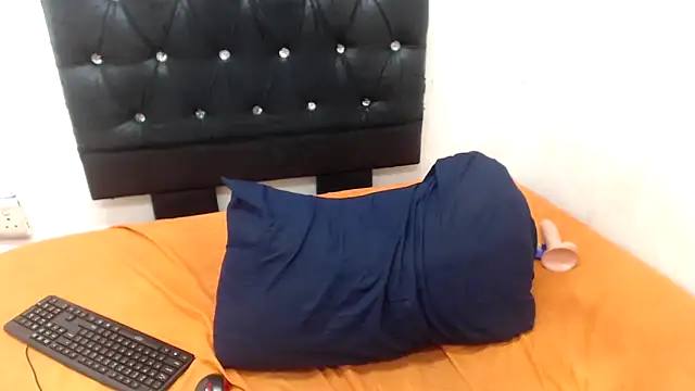 MiniSeduction webcam