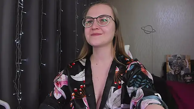 MissBrightShine webcam