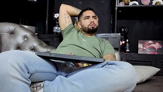 matteosantos live sex cam