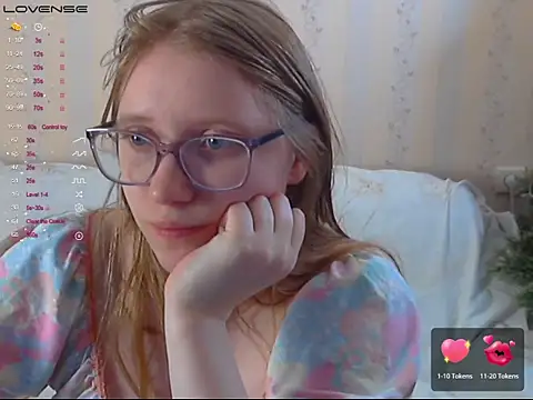 Lustful Sarah (LustfulSarah)