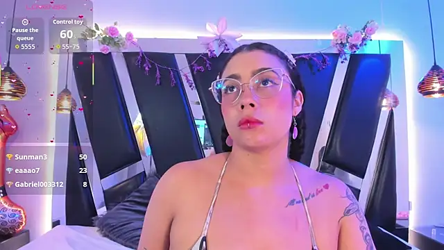 antonelllepiercee webcam