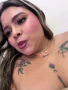 Webcam Model (ashley-swift-)  is live.Free join now!