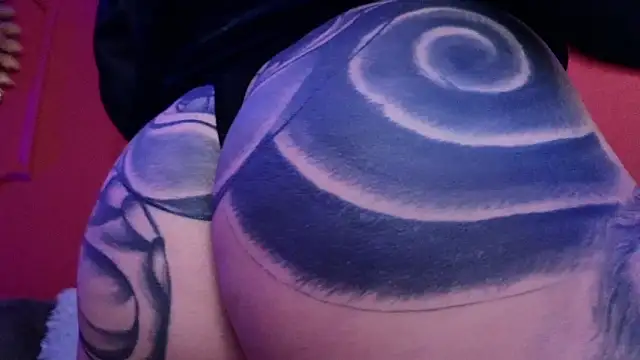 Julieta_Russell webcam